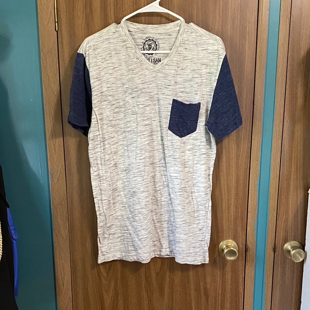 Artisan Heather Gray and Navy Short Sleeve Tee  EUC